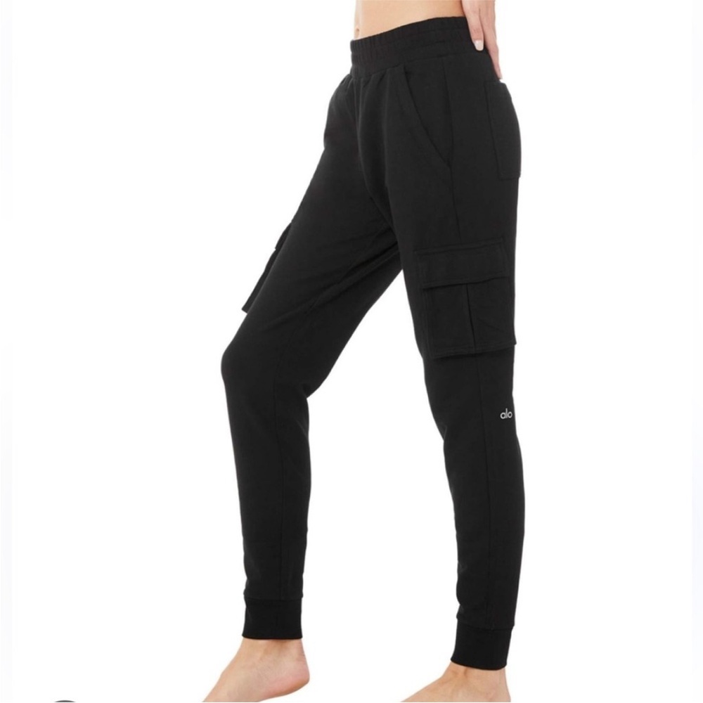 ALO Yoga Black Cargo Joggers
